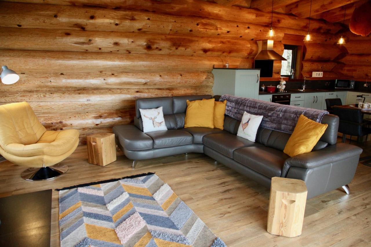 Aurora Lodge *