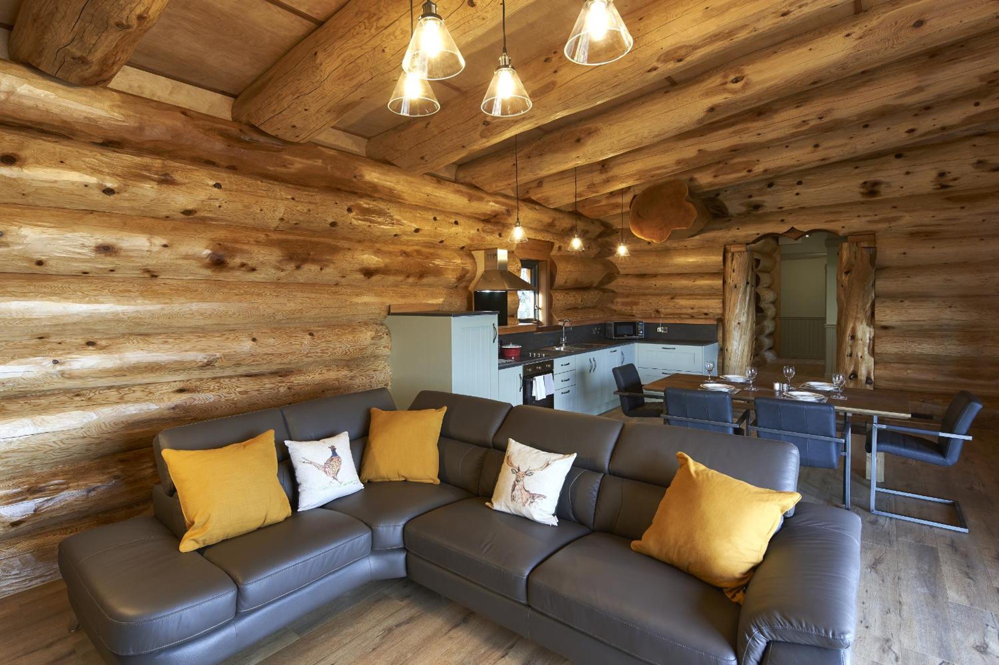 Aurora Lodge